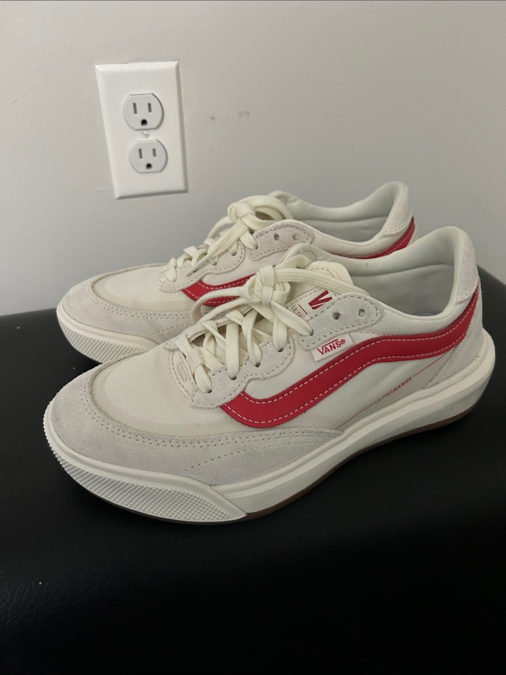 Vans Ultrarange Cream and Pink Casual Sneakers 8
